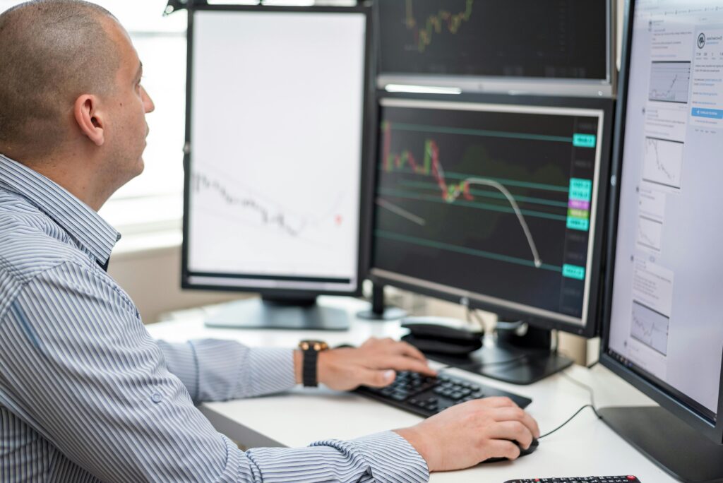 Monitoring Bisnis Logistik Remote Real-Time dengan InForManS Cloud