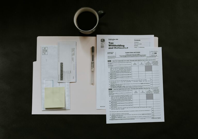 Proses pemantauan invoice dan manajemen penagihan forwarding pada sistem keuangan terintegrasi