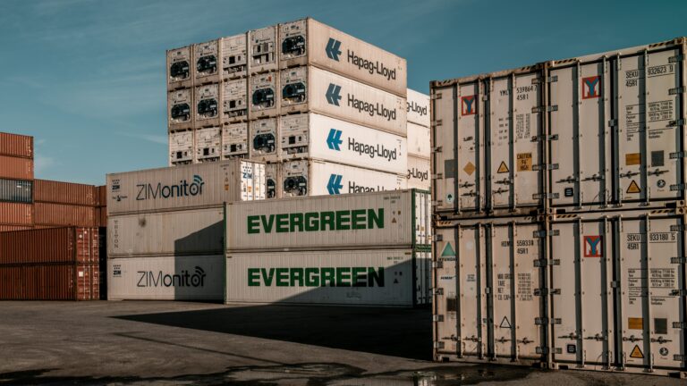 Penerapan konsep logistik ramah lingkungan melalui optimasi rute digital InForManS